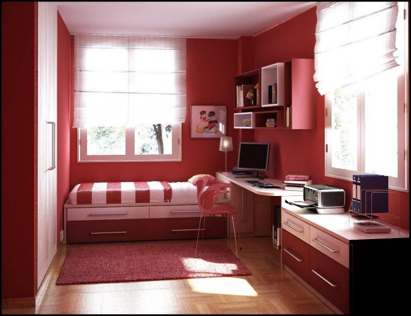 Kırmızı genç odası dekorasyonu
