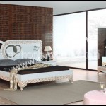 Dekoratif yatak odası takımları