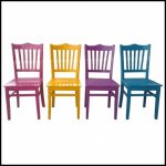 Renkli ahşap sandalye modelleri