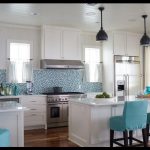 Mavi beyaz mutfak dekorasyonu