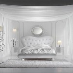 Beyaz cibinlik ve tasarımı ile italyan yatak odası